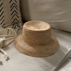 Jcrew women’s raffia bucket hat. Never worn. Size s/m